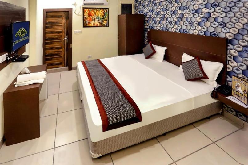 Airport Hotel Edge Home Stay Nueva Delhi Exterior foto