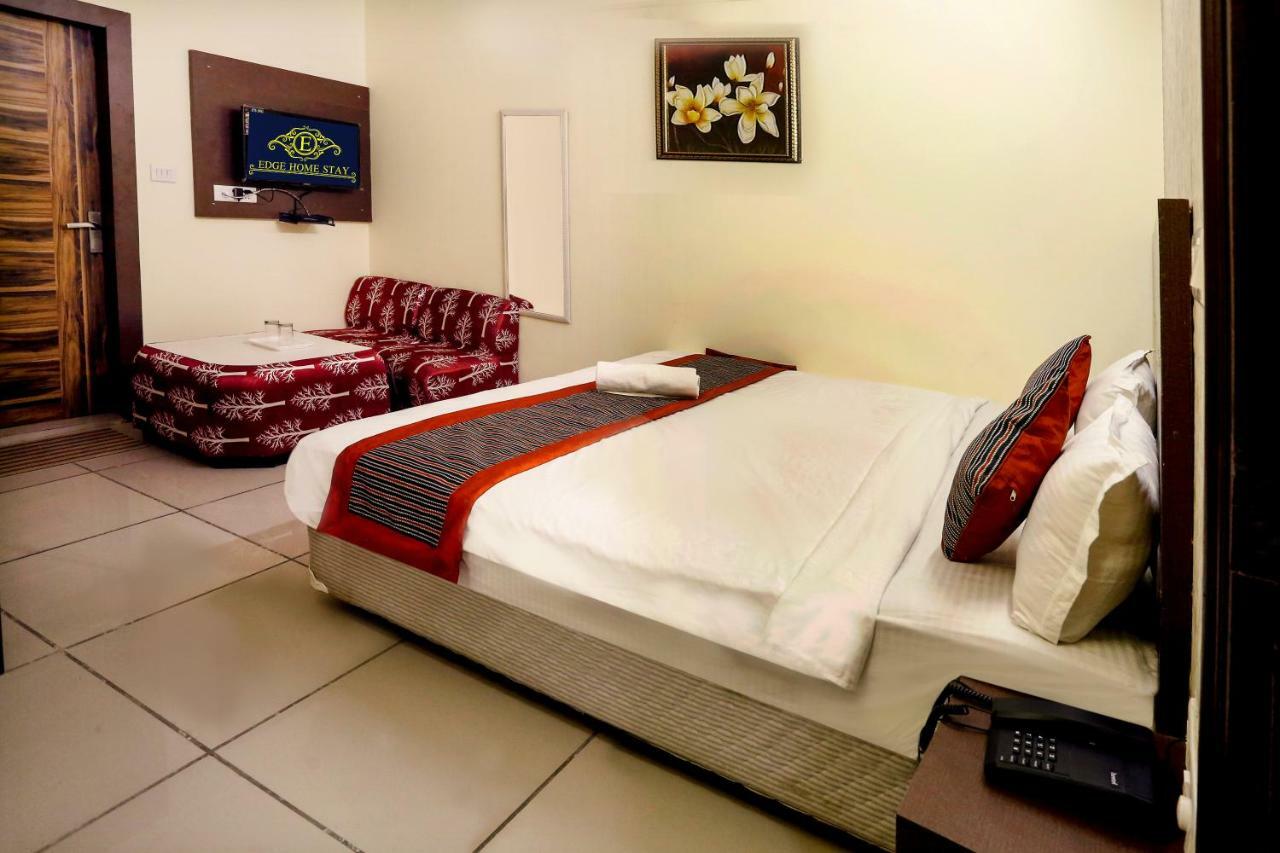 Airport Hotel Edge Home Stay Nueva Delhi Exterior foto