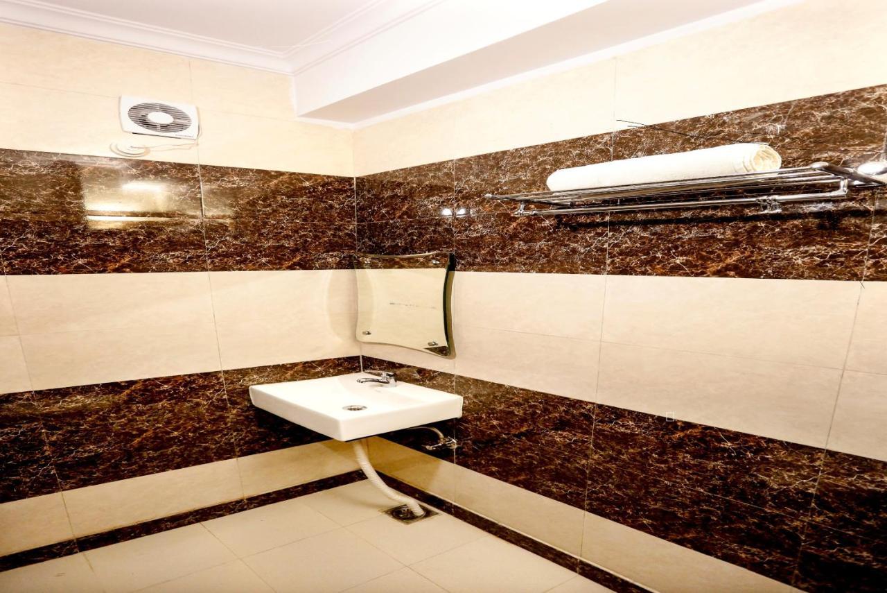 Airport Hotel Edge Home Stay Nueva Delhi Exterior foto
