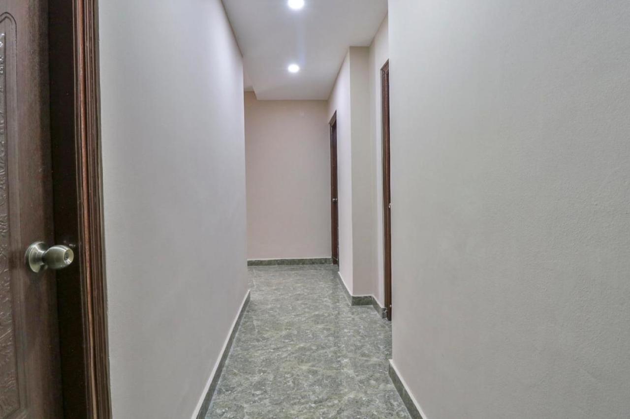Airport Hotel Edge Home Stay Nueva Delhi Exterior foto